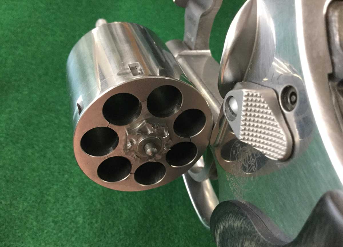 Revolver S&W 686 Plus 5" .357 (150854)