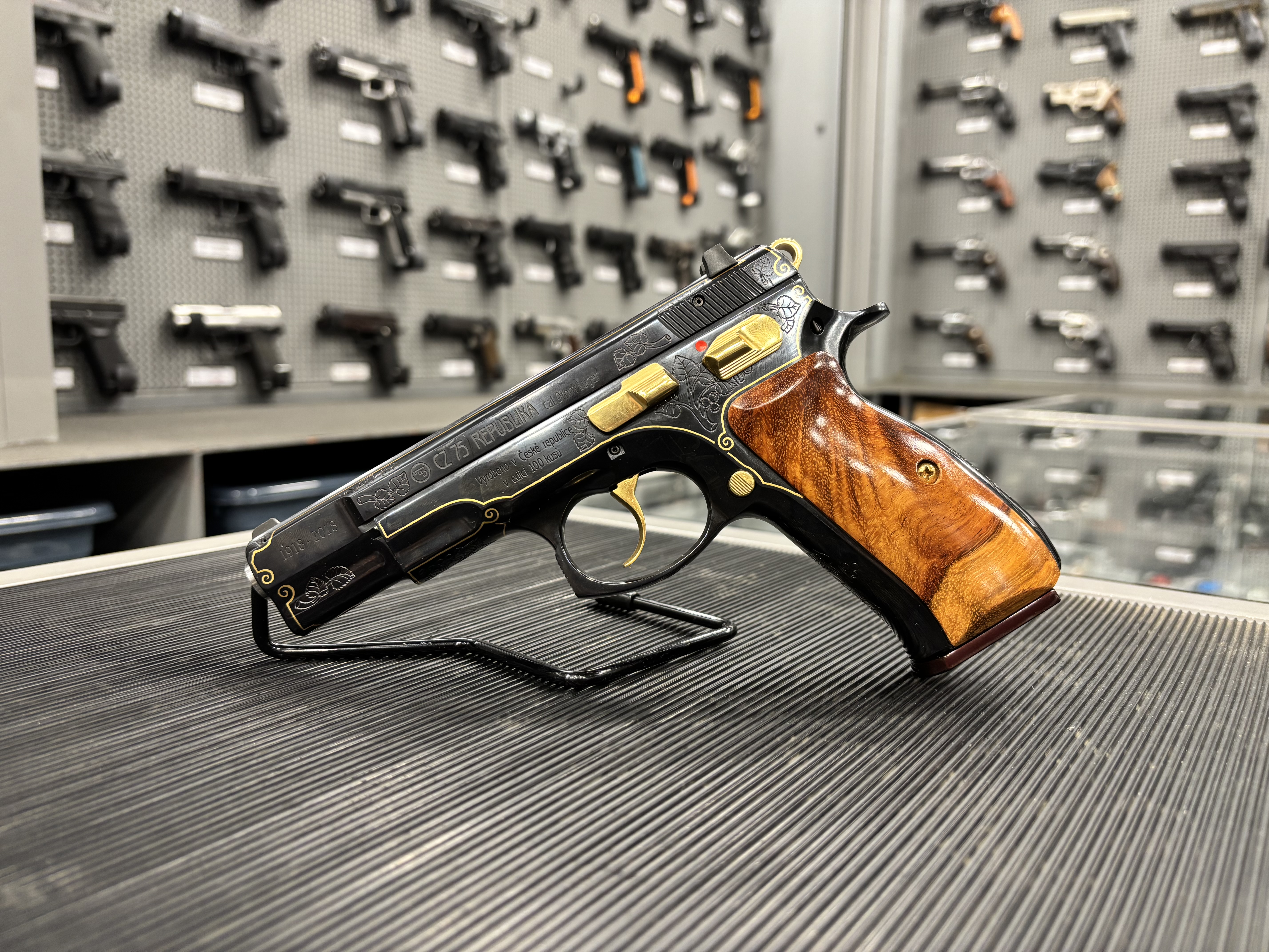 Πιστόλι CZ 75B Limited Edition Republica 9x19 